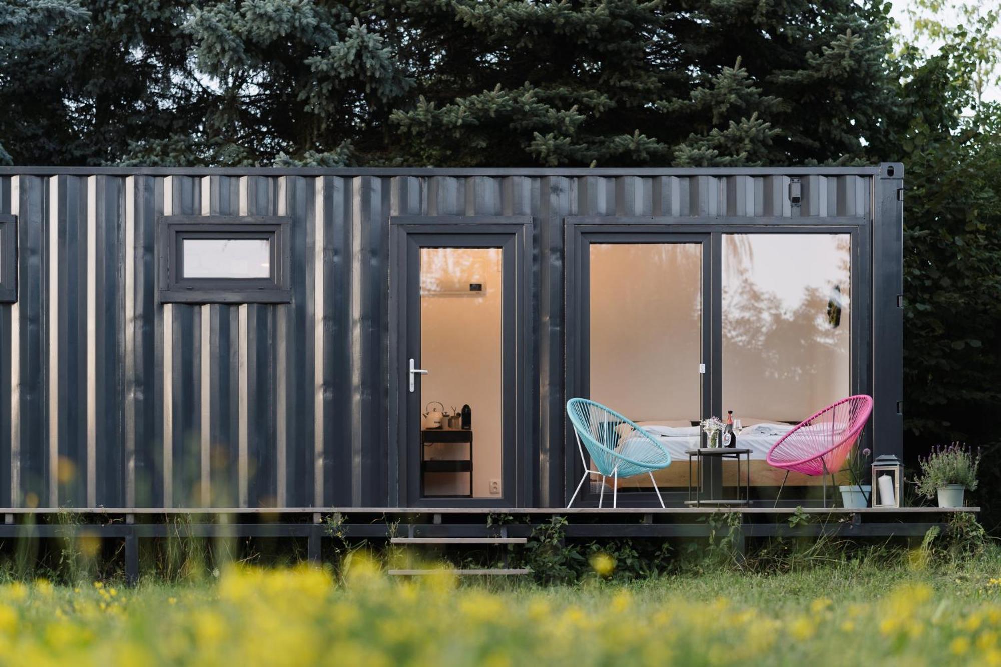 Container Apartment Decin Exterior photo